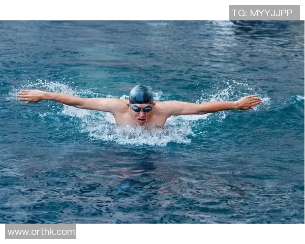 蝶泳动作解析与技巧提升方法探讨:从基础到高级的全面剖析 蝶泳动作解析与技巧提升方法探讨:从基础到高级的全面剖析