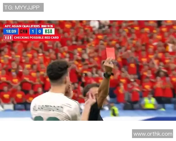 一场跌宕起伏的比赛最终以双方平分秋色的比分收场,激战持续至最后一刻 一场跌宕起伏的比赛最终以双方平分秋色的比分收场,激战持续至最后一刻